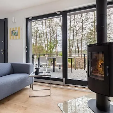 By Wise Ka With Sauna Nyaraló *